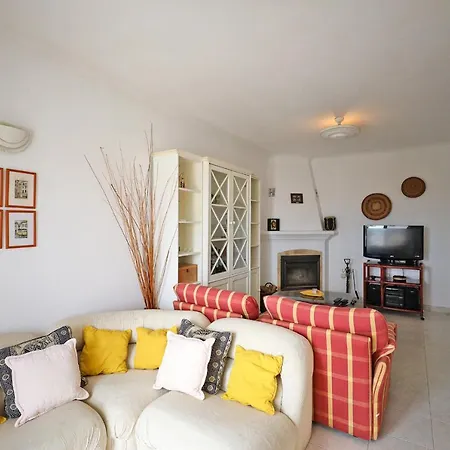 B60 - Promenade View *