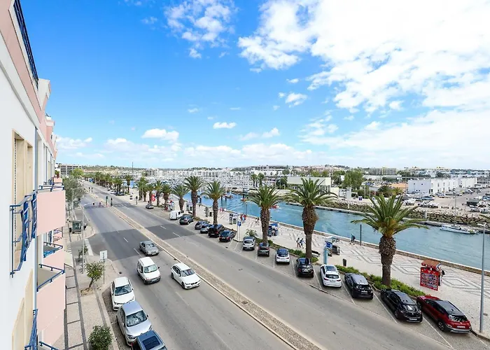 B60 - Promenade View Апартаменты *