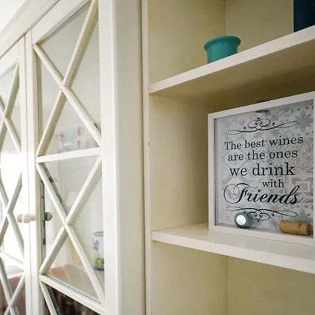 B60 - Promenade View