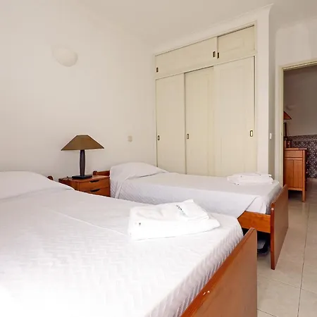 B60 - Promenade View * Lagos