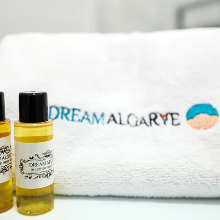 B60 - Promenade View