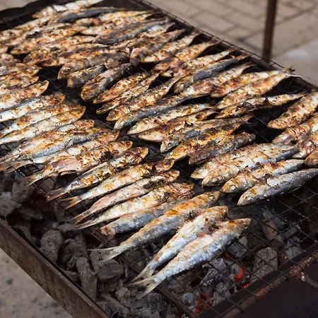 B60 - Promenade View