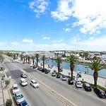 B60 - Promenade View Apartman *